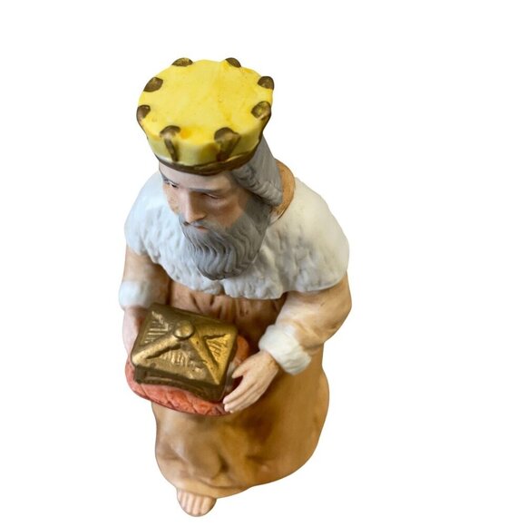 Vintage HOMCO Porcelain Nativity King Figurine With Gold Crown Gift 6" - Picture 5 of 6